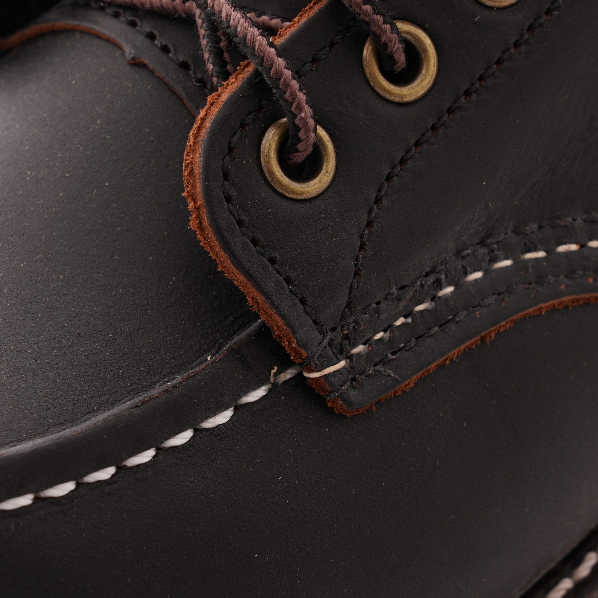 Red Wing 6 Moc Boots Black